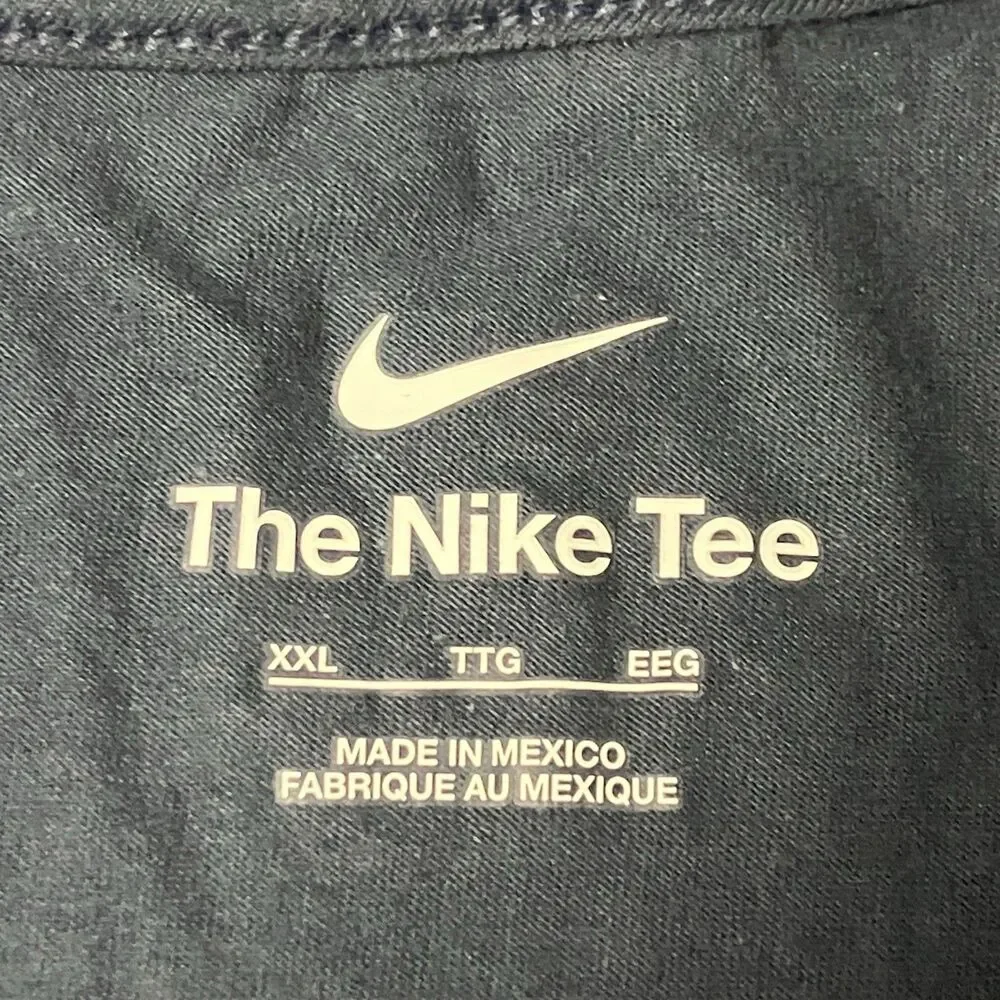 Nike‎ T-Shirt Mens XXL Blue Short Sleeve FC Barcelona La Liga Soccer FJ1704-437